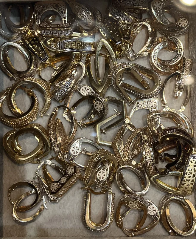 گوشواره حلقه ای ورساچه