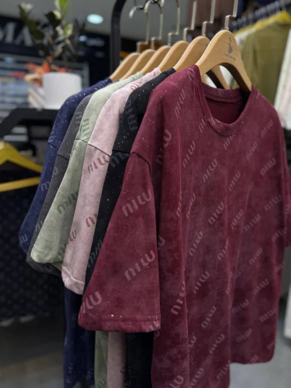 تیشرت مارک miu miu.